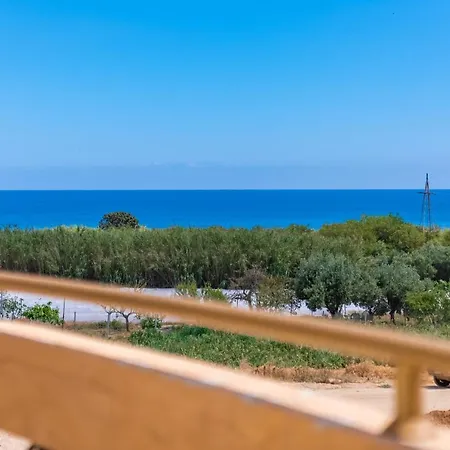 Carina For 6 Persons Paralimni